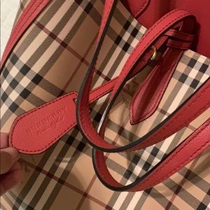 Burberry tote reversible bag